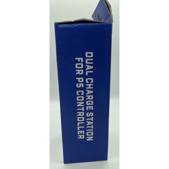 Dual Fast Charging Station For P5 Controller White / Black Excludes Controllers - Picture 4 of 5